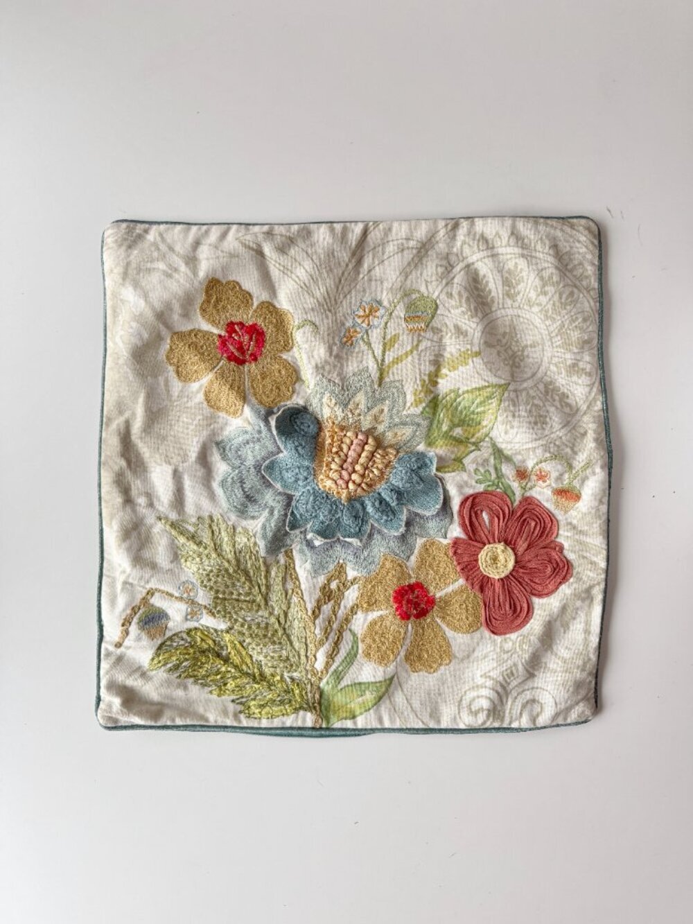 Vintage PIER 1 Floral Multi Color Embroidered 17.5" x 17.5" Throw Pillow Cover